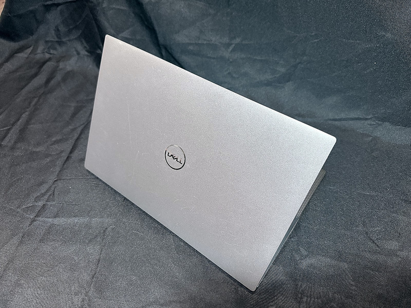 Dell XPS 15 9500 Silver FHD+ i7-10750H 2.60GHz 16GB 512GB SSD GTX 1650 Ti Fair gallery