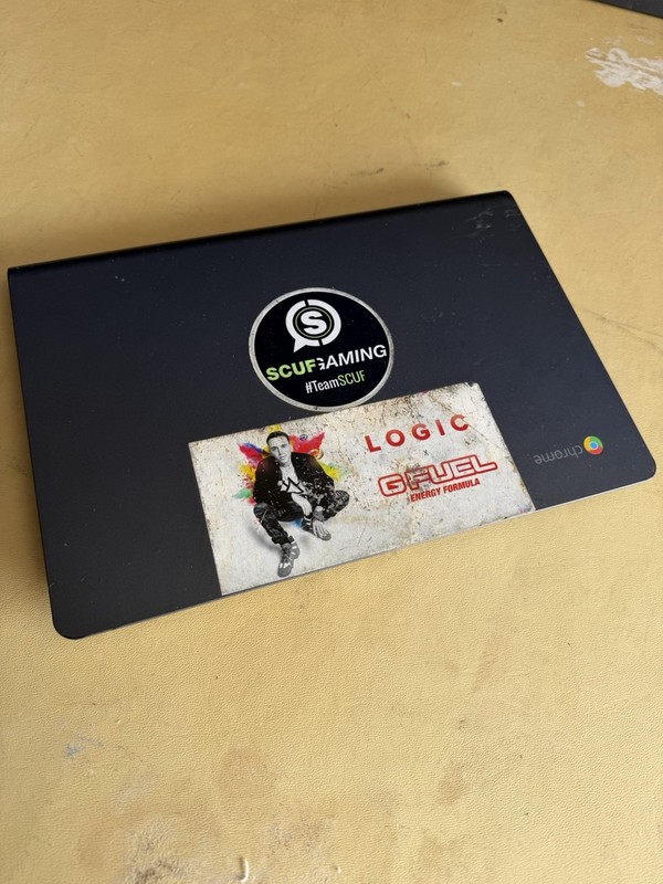 Dell Chromebook 11 CB1C13 Laptop 11.6” -No Charger AS-IS gallery