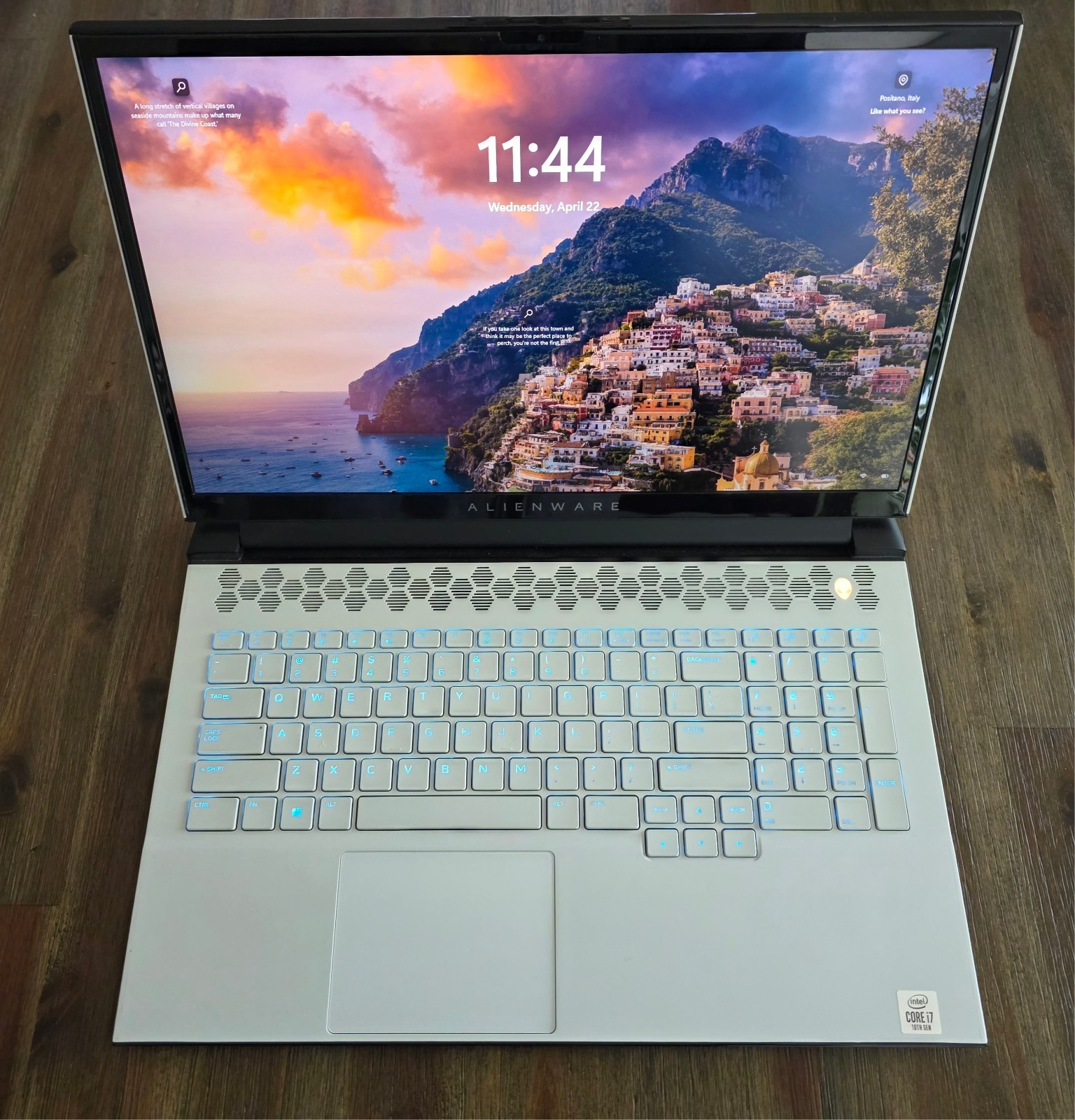 Alienware m17 R3 i7-10750H 32GB RAM 1.4TB SSD 17.3" FHD 300Hz RTX 2080 SUPER gallery