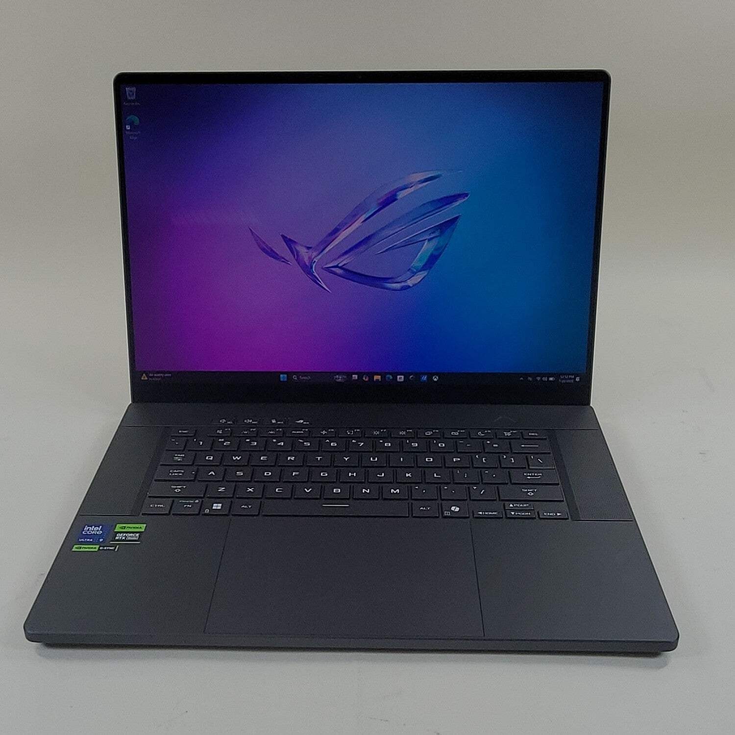 Asus ROG Zephyrus G16 GU605C 16" Core Ultra 9 285H 3.0GHz 32GB RAM 1TB SSD gallery
