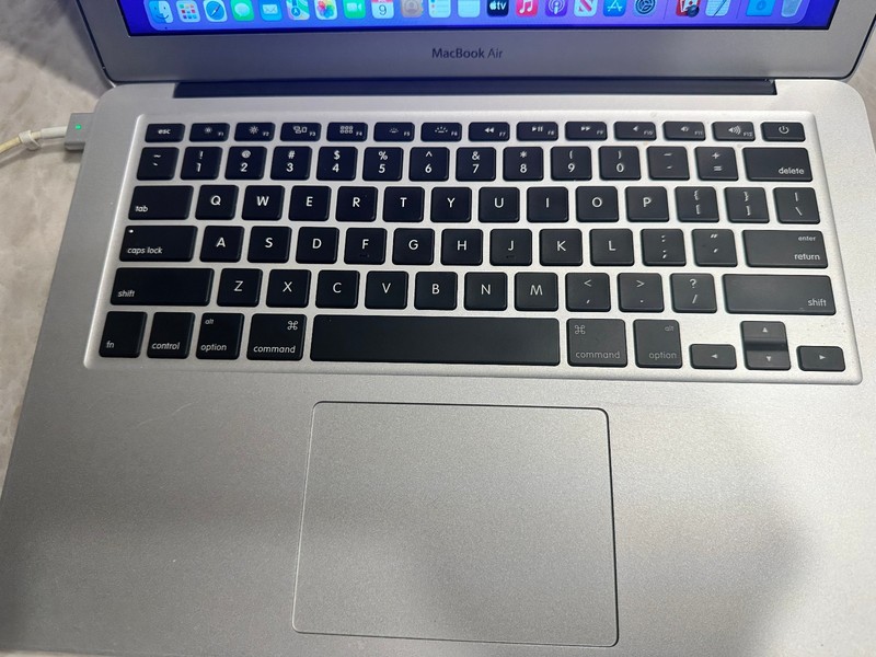 😁 Apple MacBook Air 13"FREE iTunes Intel Core i5 14.GHz 8GB 128GB SSD LOW PRICE gallery