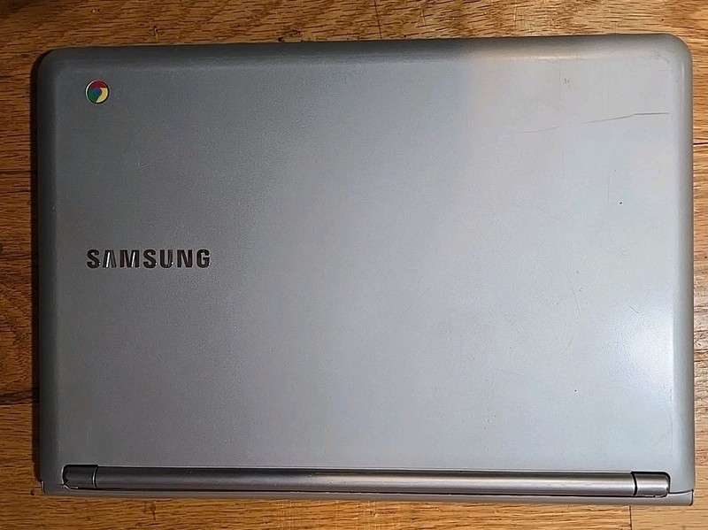 Samsung Chromebook 11.6" (16GB SSD, Samsung Exynos 5 Dual, 1.7GHz, 2GB RAM)... gallery