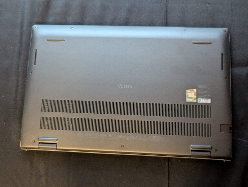 Dell Laptop - Vostro 15 5510 - i5-11320H 16GB 256GB SSD 15.6'" FHD W11P gallery