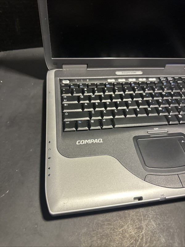 Compaq Presario 2100 Laptop Intel Celeron Parts Repair Untested No Charger#R143 gallery