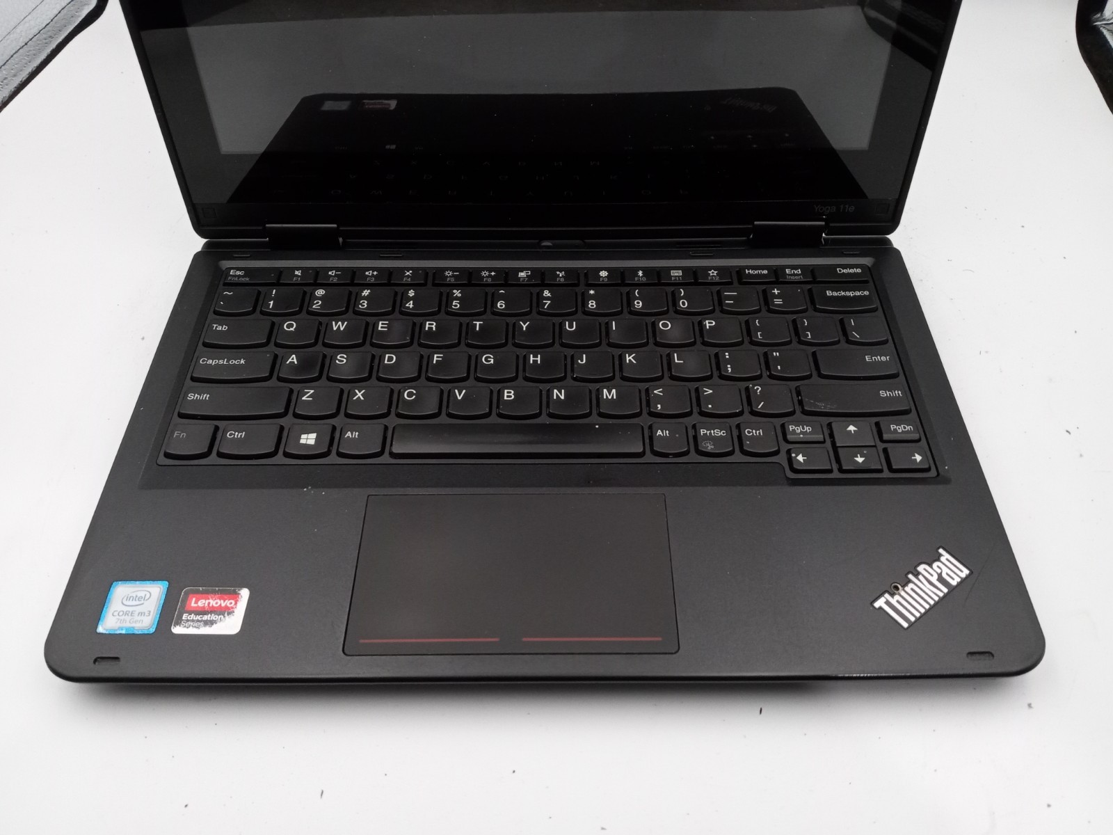 Lenovo ThinkPad Yoga 11e 2in1 Laptop Intel Core m3 7th Gen - CRACKED SCREEN -RR gallery