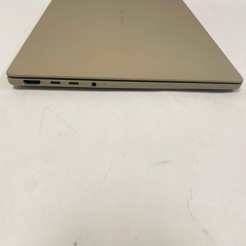 Asus Zenbook A14 UX3407QA 14" Snapdragon X Plus 3.2GHz 16GB RAM 512GB SSD gallery