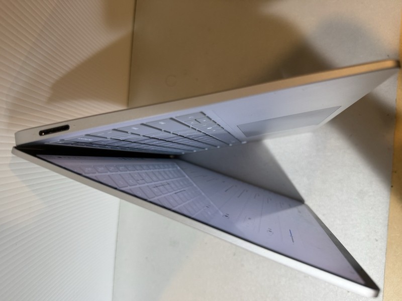 Microsoft Surface Laptop 7 13.8" Notebook Ultra 5 236V 16GB 256GB W11Pro Touch gallery