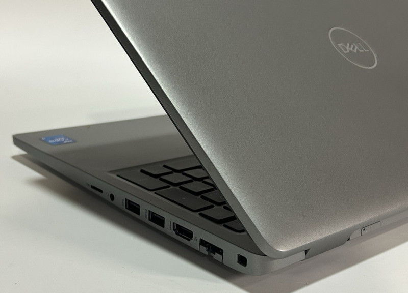 Dell Latitude 5520 Laptop i5-1145G7 @2.60GHz - 8GB RAM - 256GB NVMe - W11P gallery