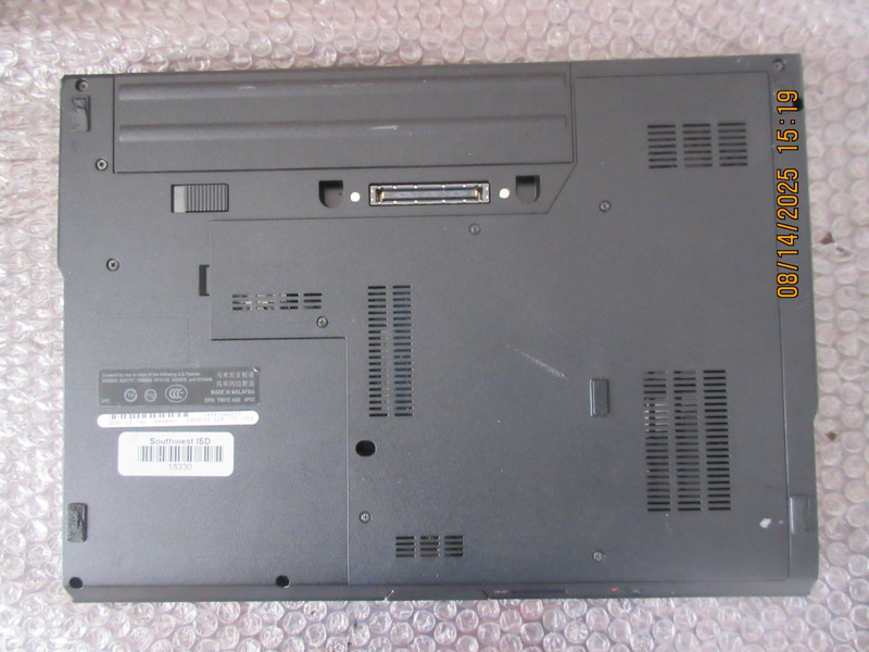 Dell Latitude E5400 Intel Core 2 Duo P8400 2.26GHz 2GB RAM & Charger gallery