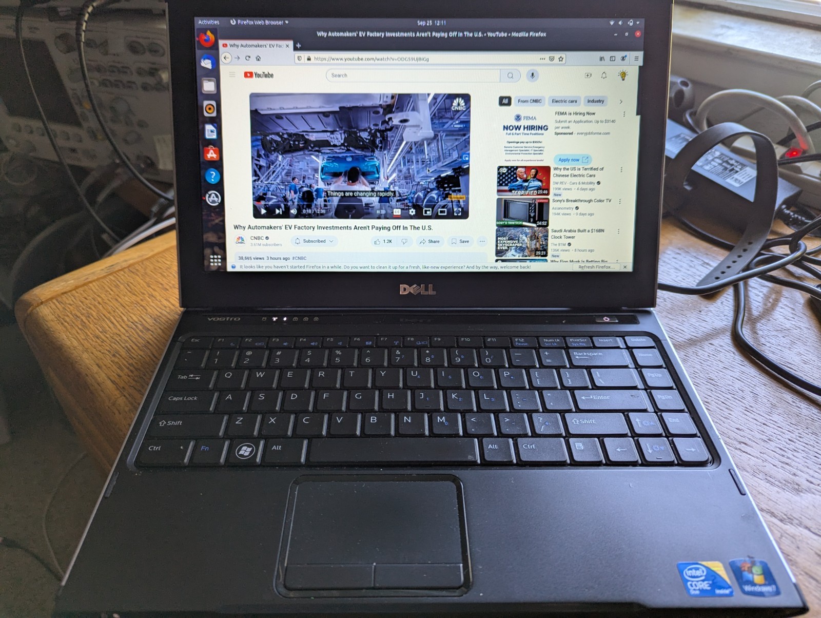 Dell Vostro V13 Intel U7300 1.3GHz Dual | 4GB 60GB Battery Works for Short Time gallery