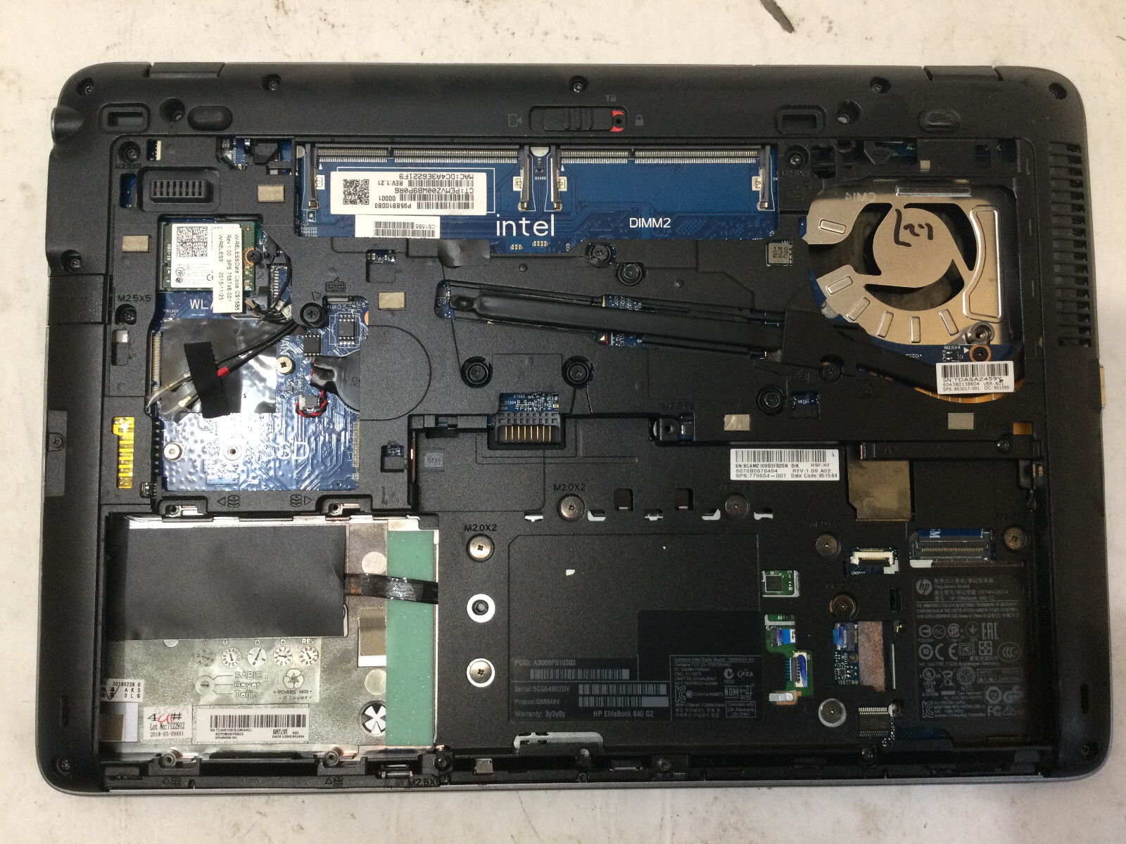 HP ELITEBOOK 840 G2 - FOR PARTS - MISSING COMPONENTS - READ DESCRIPTION - BB gallery