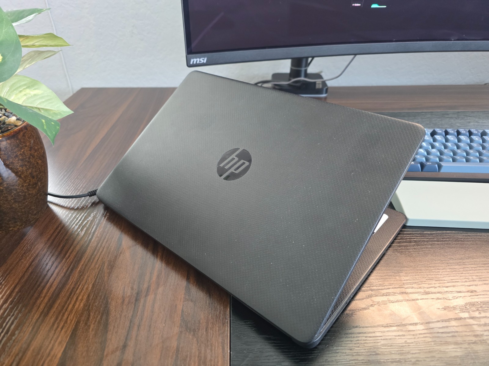 HP laptop Ryzen 3 5300U 8gb RAM 256gb SSD Touch Screen gallery