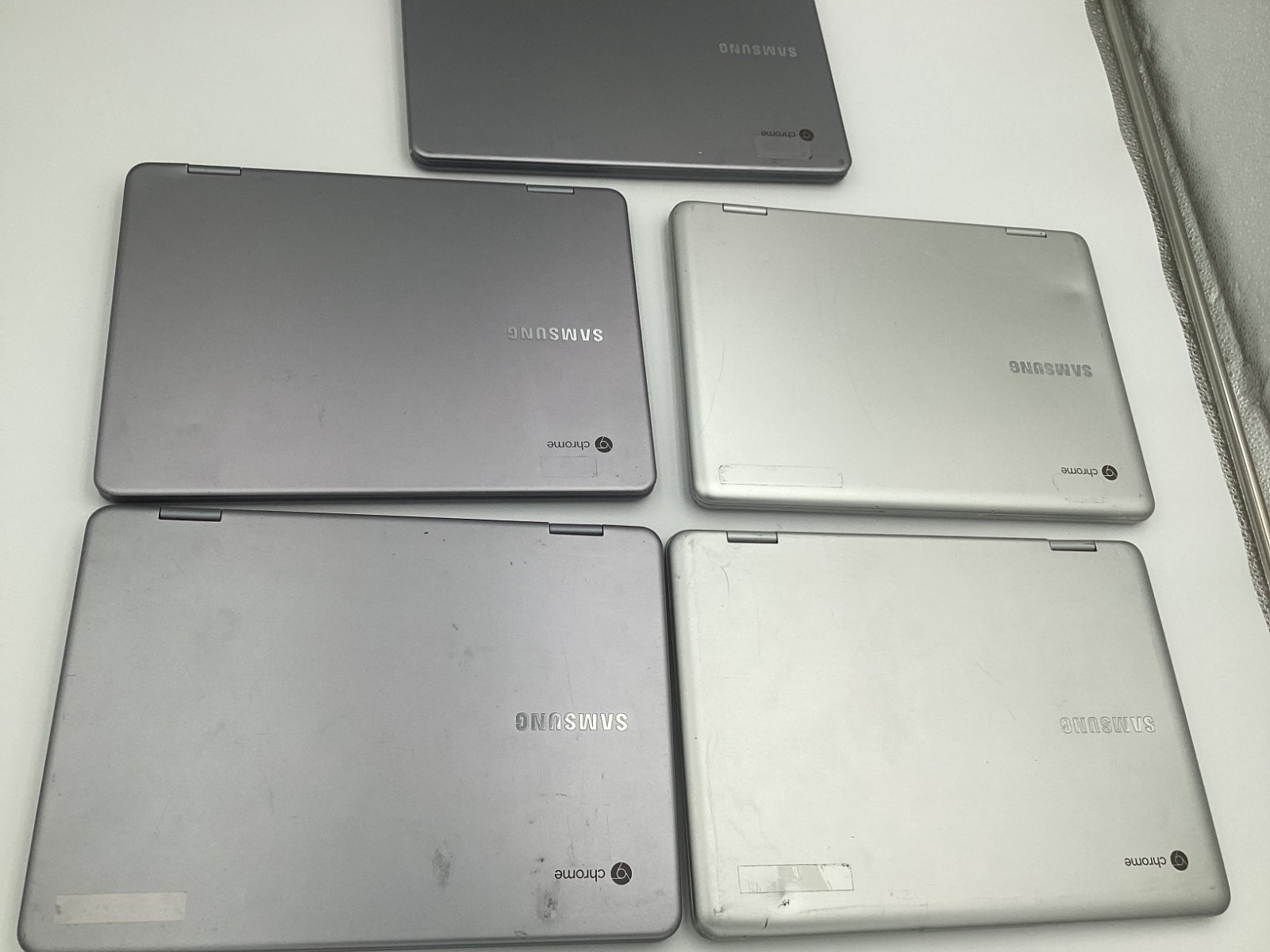Lot of 5 Samsung Chromebook Plus XE521QAB / XE520QAB – PARTS/REPAIR – Enrolled gallery