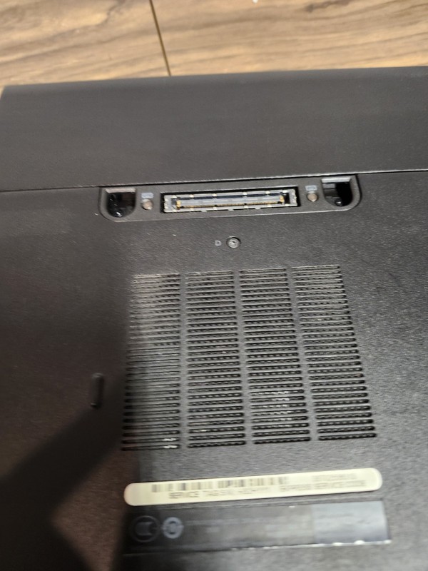 Dell Latitude E6640 CORE I5VPRO WINDOWS 7 - NEEDS BATTERY ALL SYSTEMS CHECK gallery
