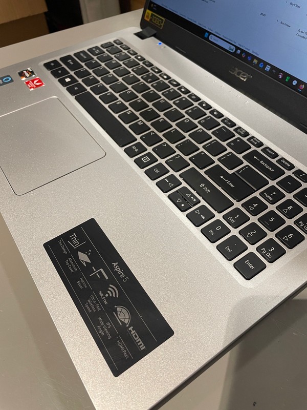 Acer Aspire 5 (Ryzen 3 3200U, 4GB RAM, 128GB SSD) gallery