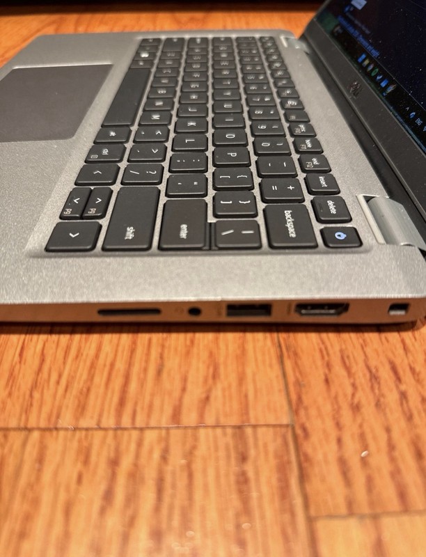 Dell Latitude 5330 Laptop - 512GB, i7-1265U gallery