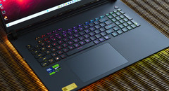 ASUS ROG Strix Scar 18 G835LR-SA116W / Win11 18″ RTX5070Ti Ultra9 32GB/1TB