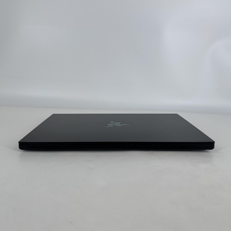 Razer Blade 14 120Hz QHD+ 2025 2.0 GHz Ryzen AI 9 365 32GB 1TB SSD RTX 5070 gallery