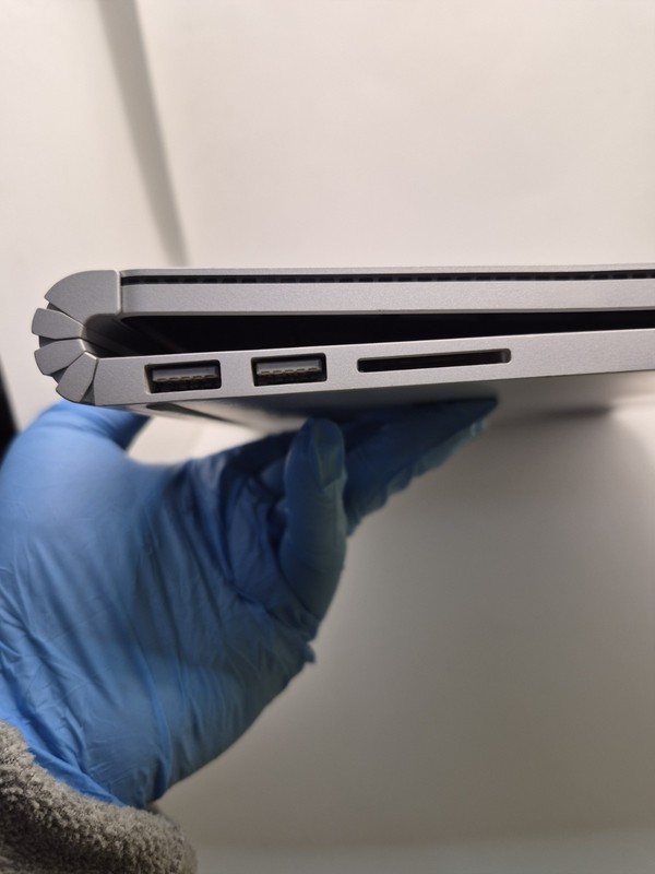 Microsoft Surface Book 2 13.5" i5-7300U 2.7GHz 8GB RAM 128GB SSD Win 10 Pro gallery