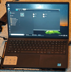 DELL Inspiron 15 3520 p112f – 256GB SSD, 8GB RAM, 12th gen Intel i3-1215u CPU