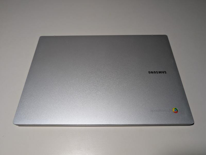 14" Samsung Galaxy Chromebook | Celeron N4500 4GB RAM 32GB SSD AUE 2028 gallery