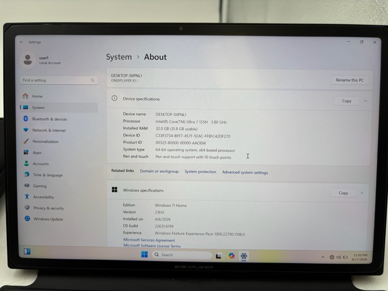 ONEXPLAYER X1 i 3-in-1 Gaming PC 10.95" 32 GB RAM Ultra 7 155H 2 TB SSD gallery