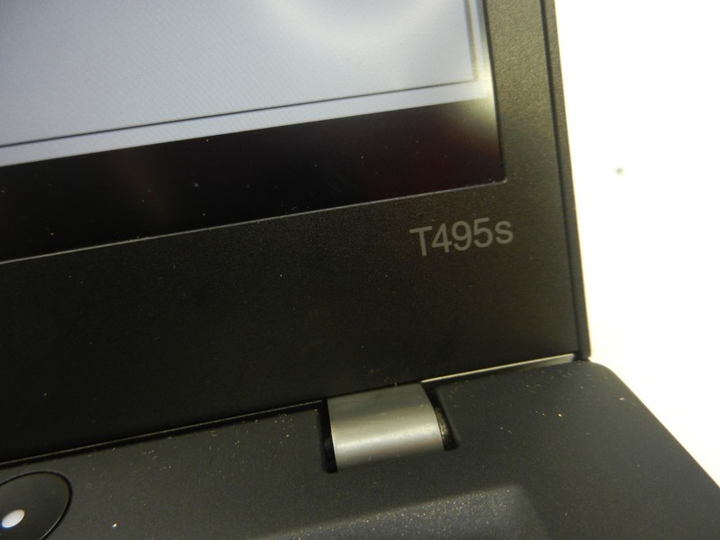 Lenovo ThinkPad T495s ** Ryzen 7 Pro 3700U @ 2.3GHz /8GB / NO HDD / NO BATTERY gallery