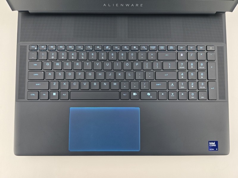 Alienware Area-51 18" 2.5K Ultra 9 275HX 64GB 2TB RTX 5090 LAA18250-9383BLU-PUS gallery