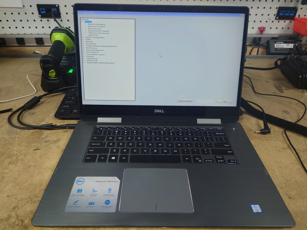 Dell Inspiron 15 7573 2-in-1 15.6" FHD i7-8550U 12GB RAM 256GB SSD No OS