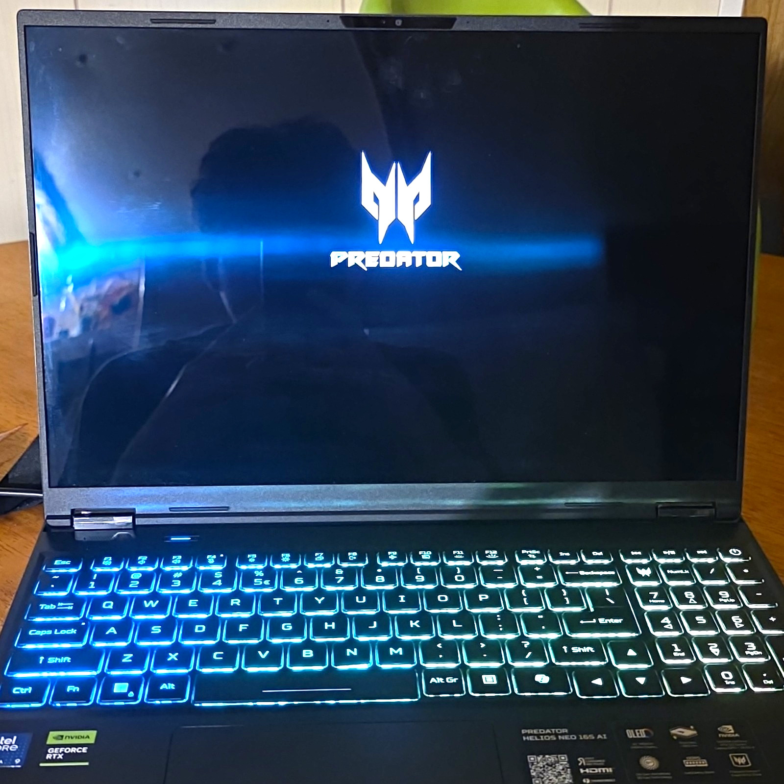 Acer Predator Helios Neo 16S AI 16" OLED QHD Ultra 9 275HX 16GB 954GB RTX 5060 gallery