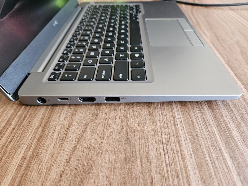 Dell Latitude 7300 13.3" Touch i5-8365U vPro 32GB DDR4 512GB NVMe Backlit Win10 gallery