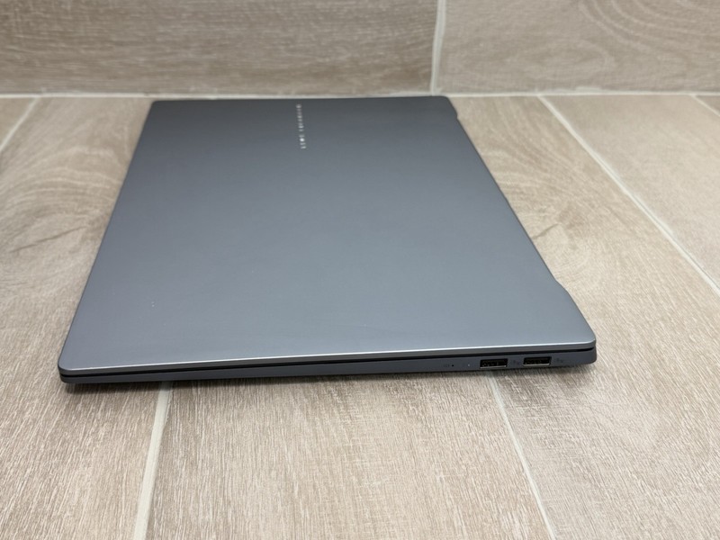 Asus Vivobook S 15 S5506M 15.6" Core Ultra 7 155H 16GB RAM 1TB NVMe SSD Win-11 gallery
