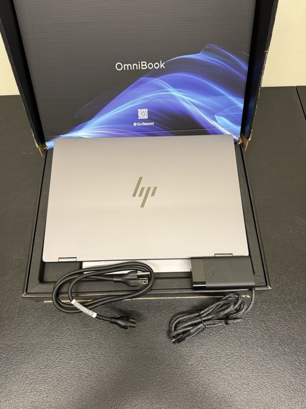 HP OmniBook X Flip 16" 2-in-1 2K Touch AMD Ryzen™ AI 5 340 16GB RAM 512GB SSD gallery