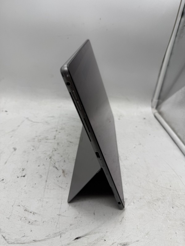 Dell Latitude 7320 2 in 1 Laptop/Detachable -core i5-1140G7 16GB NO SSD/OS gallery