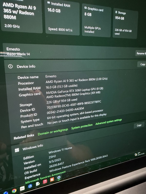 Razer Blade 14 14in Gaming Laptop Ryzen AI 9 365 16GB 954GB SSD RTX 5060 gallery