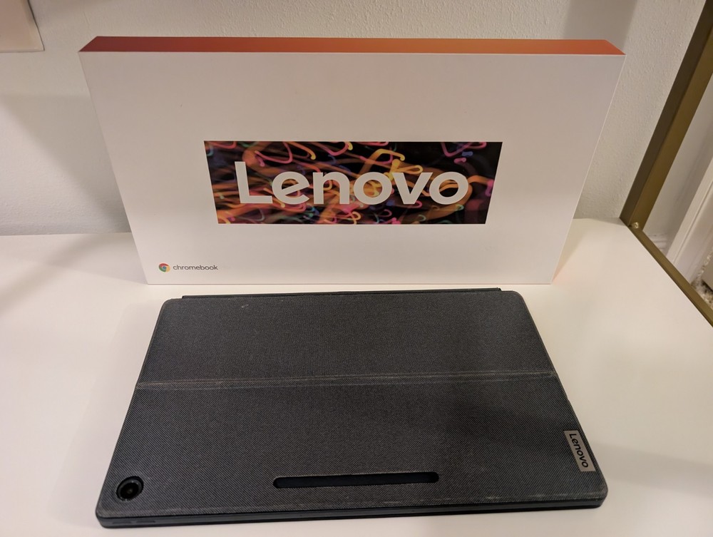 Lenovo IdeaPad Duet 5 13.3" FHD Touchscreen Snapdragon 7C Gen 2