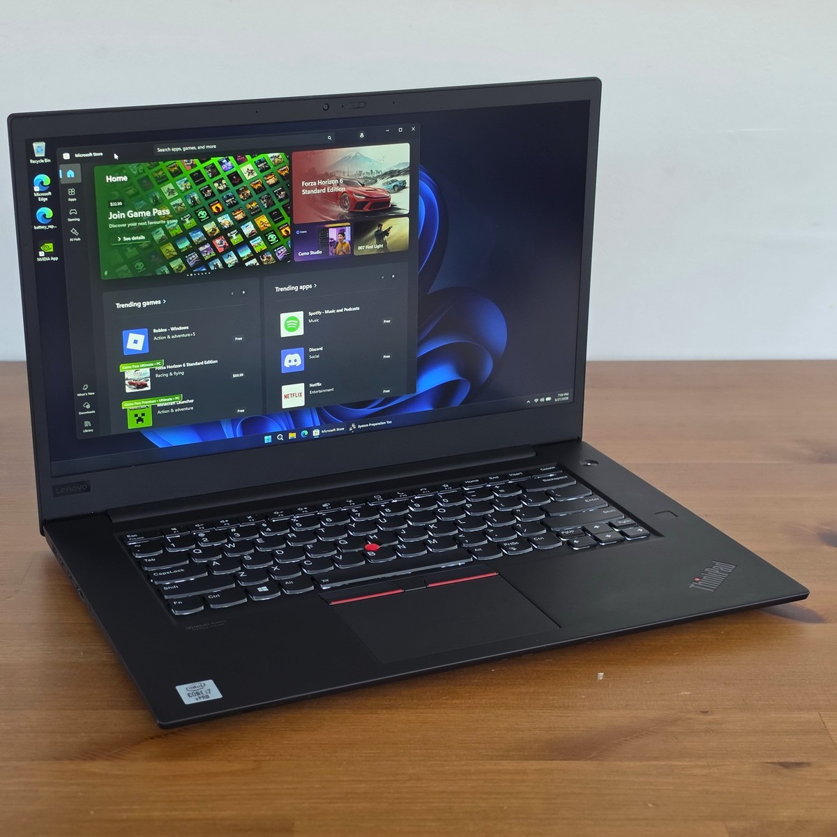 Lenovo ThinkPad P1 Gen 3 i7-10875H 16GB 15" FHD 1920x1080 512GB SSD NVIDIA T1000 gallery