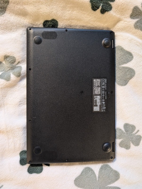Asus Vivobook Go 14 Laptop E410K - Intel Celeron N4500 @ 1.1 GHz 4GB RAM gallery