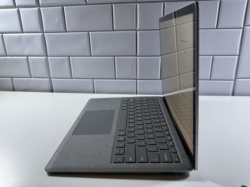 Microsoft Surface Laptop 5 13.5'' 1950 Intel Core i7-1265U 16GB RAM 512GB READ” gallery