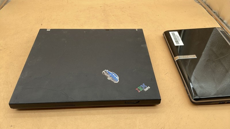 Gateway KAV60 10.1-Inch & IBM ThinkPad T42 Type 2379 14.1-Inch Laptops No HDD gallery