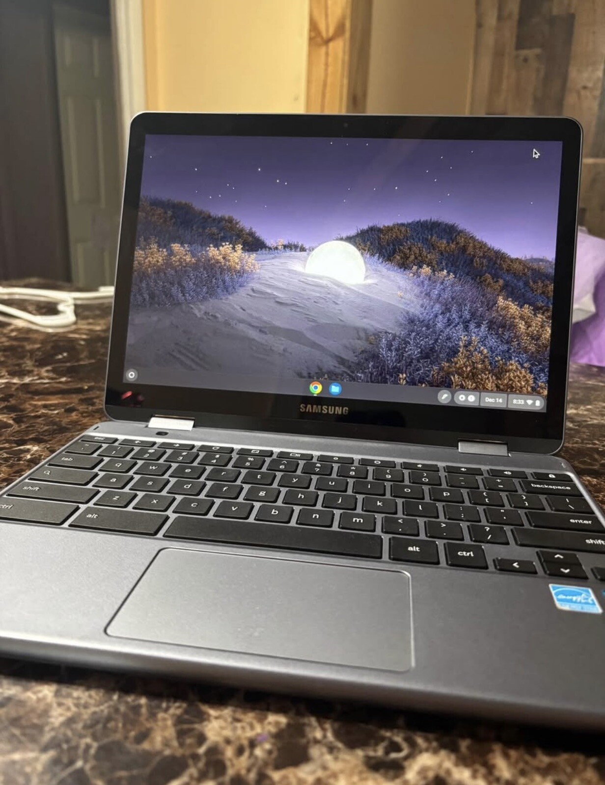 Samsung Plus V2 12.2" (32GB eMMC, Intel Celeron, 1.50 GHz, 4 GB) Convertible... gallery