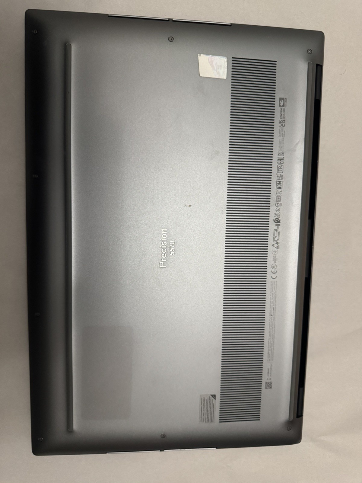 Dell Precision 5570 15.6" FHD+ i7-12700H 32GB RAM 1TB SSD RTX A2000 8GB IR gallery