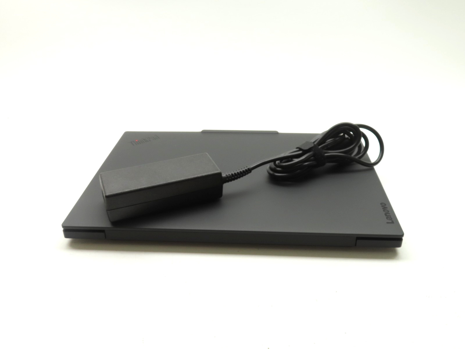 Lenovo ThinkPad X13 Gen 6 13.3" Intel Ultra 7 255U 16GB RAM 512GB SSD WTY 02/29 gallery