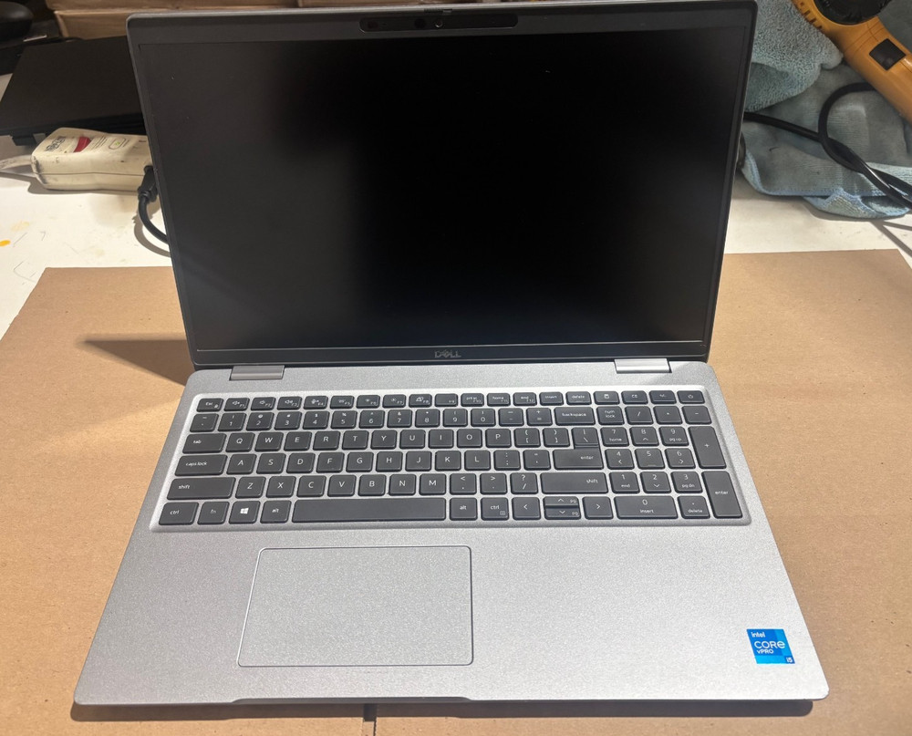 Dell Latitude 5520 15" Intel Core i5 11th Gen 2.40GHz No RAM NO HDD No Power