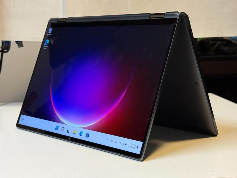 Dell Latitude 9330 13.3" 2-in-1 Touch i7-12th Gen 32GB RAM 512GB SSD Win 11 Pro gallery