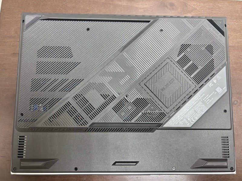 ASUS - ROG Strix G16 2025 16” 165Hz Ryzen 9 9955HX 16GB RAM 1TB SSD RTX 5060 8GB gallery