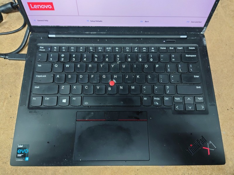 Lenovo X1 Carbon 9th Gen 14" WUXGA i7-1185G7 16GB RAM 512GB SSD No OS gallery