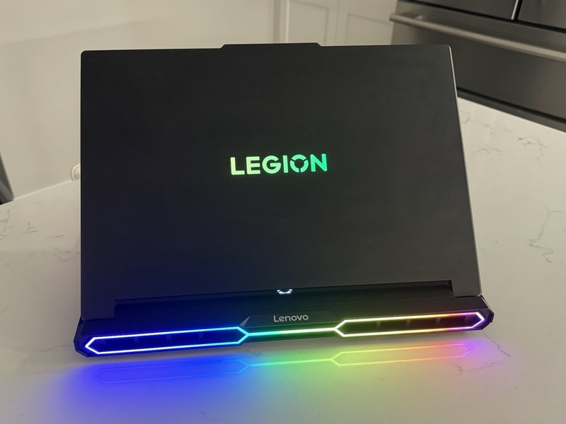 Lenovo Legion Pro 7i 16IAX10H 16in Core Ultra 9 275HX 64GB RTX 5080 2TB gallery