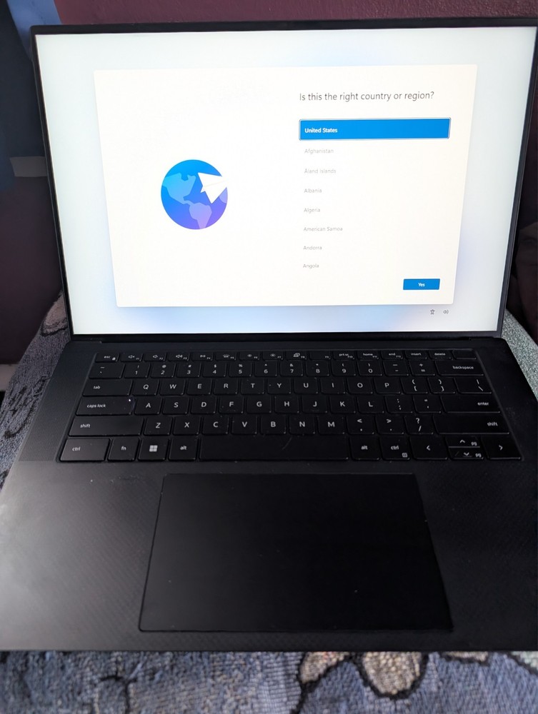 Dell XPS 15 9530 15.6" - 1TBB SSD, Intel Core i7-13620H, 2.40GHz, 32GB RAM Win11