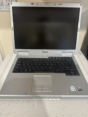 Dell Inspiron 6400 Laptop Intel Centrino 15.4″ Windows XP Media Center Wi-Fi DVD